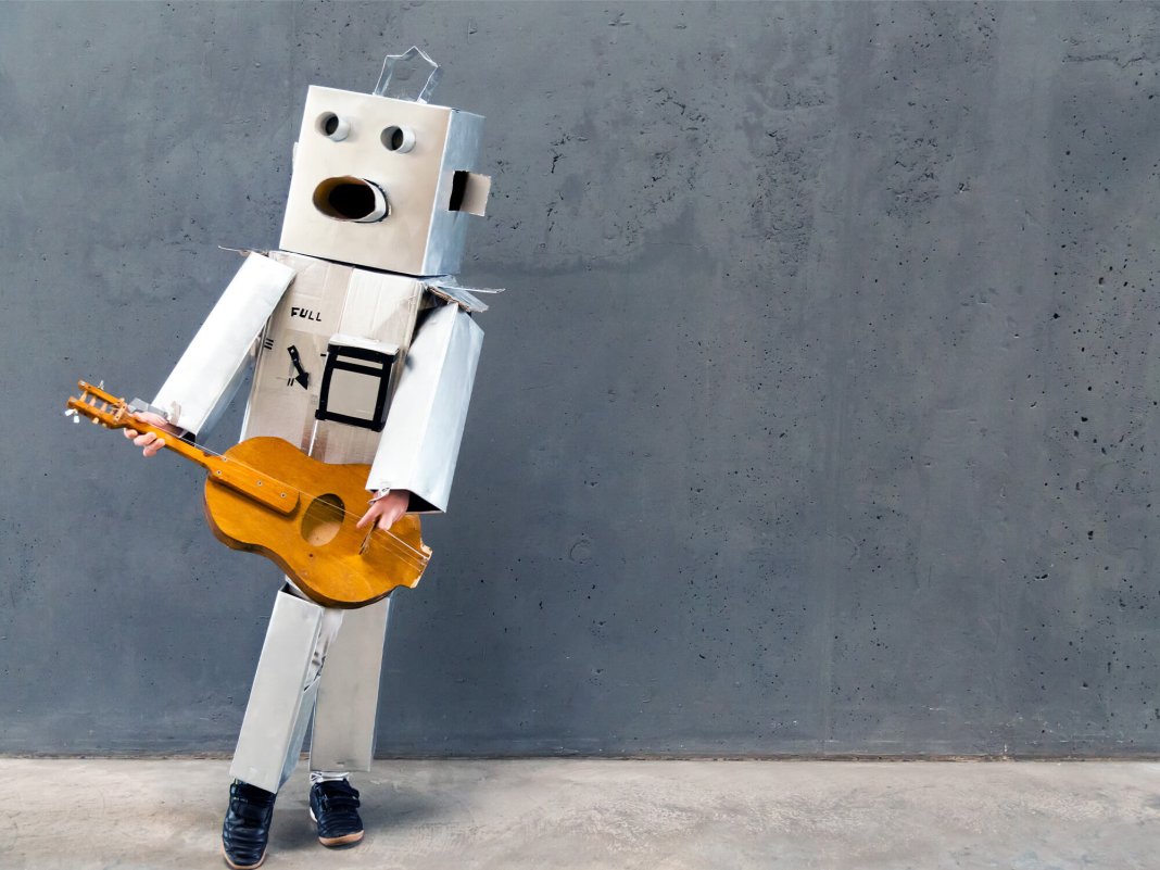 robot with guitar@2000x1500
