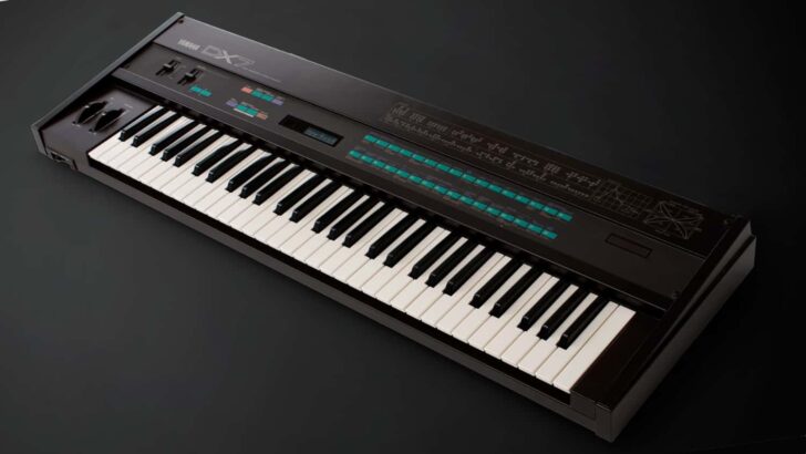 yamaha dx7 fm synthesizer